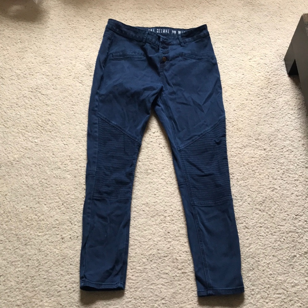 Cotton in Button Up Jeans